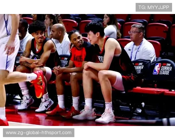 杨瀚森在对阵灰熊的比赛中表现起伏，未来仍需磨合